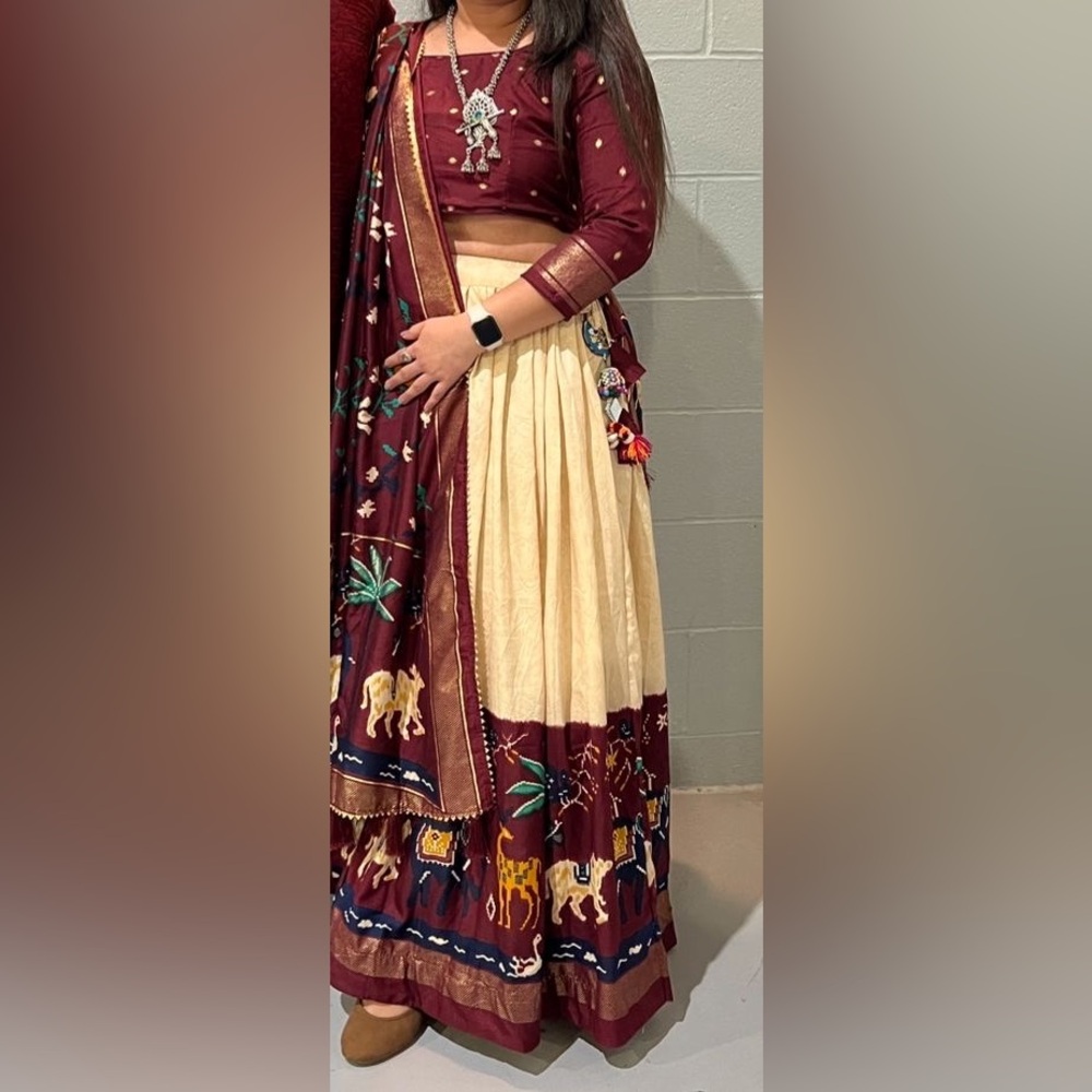Maroon and Cream Lehenga - Picture 4 of 4